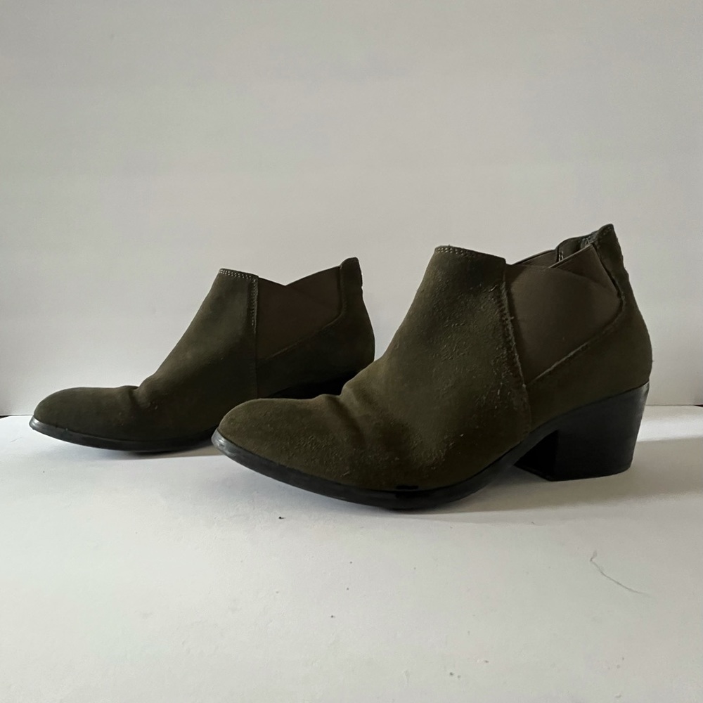 Khaki Green Guess Booties